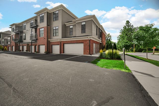 208 Campbell Street 107, Valparaiso, IN 46385