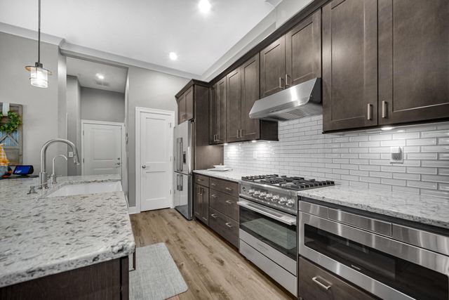 208 Campbell Street 107, Valparaiso, IN 46385