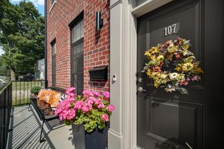 208 Campbell Street 107, Valparaiso, IN 46385