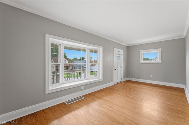 4423 Russell Avenue, Parma, OH 44134