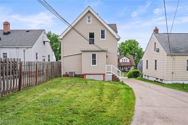 4423 Russell Avenue, Parma, OH 44134