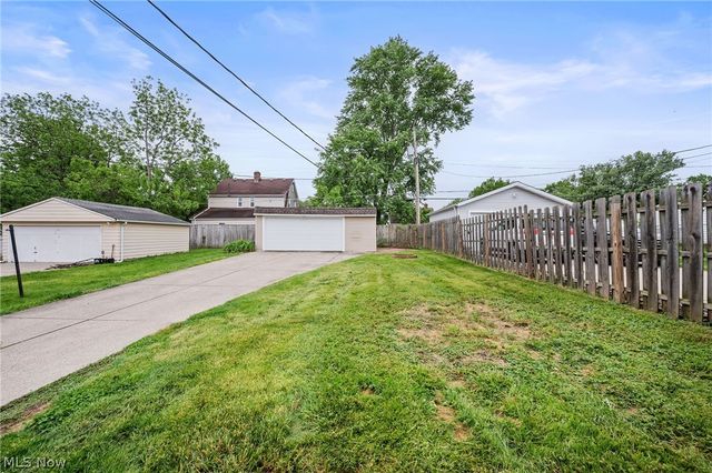4423 Russell Avenue, Parma, OH 44134