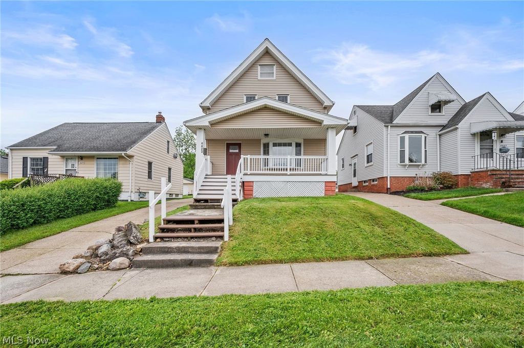 4423 Russell Avenue, Parma, OH 44134