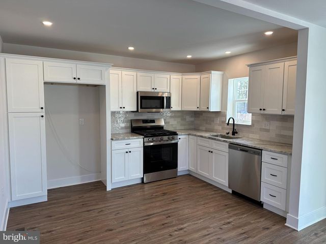 4 MORTON LN, Mantua, NJ 08051