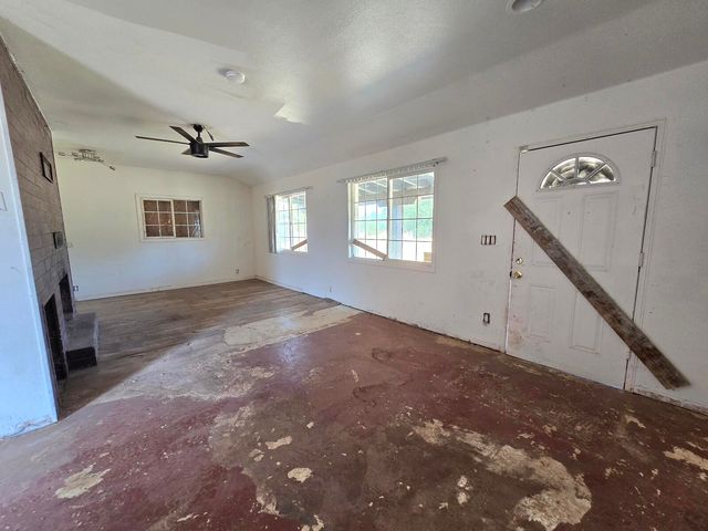 17908 Strawberry Lane, Anderson, CA 96007