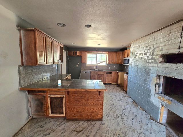 17908 Strawberry Lane, Anderson, CA 96007