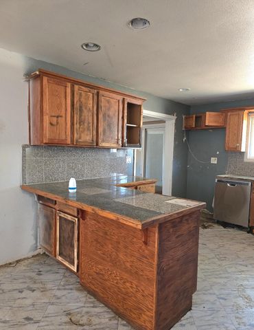 17908 Strawberry Lane, Anderson, CA 96007