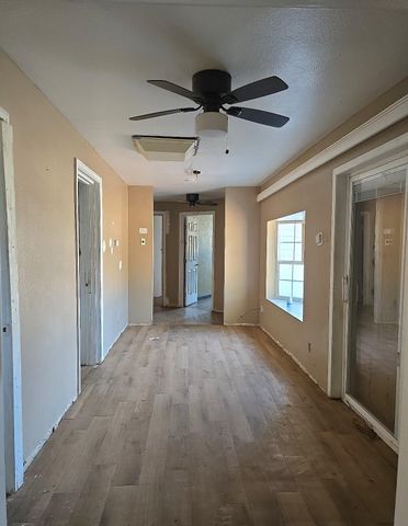 17908 Strawberry Lane, Anderson, CA 96007