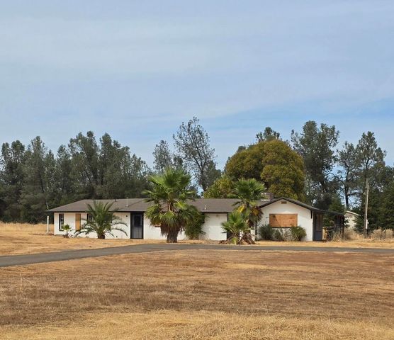 17908 Strawberry Lane, Anderson, CA 96007