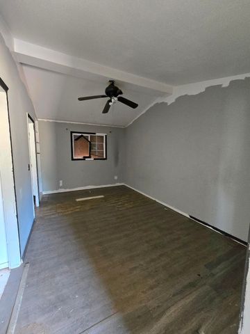 17908 Strawberry Lane, Anderson, CA 96007