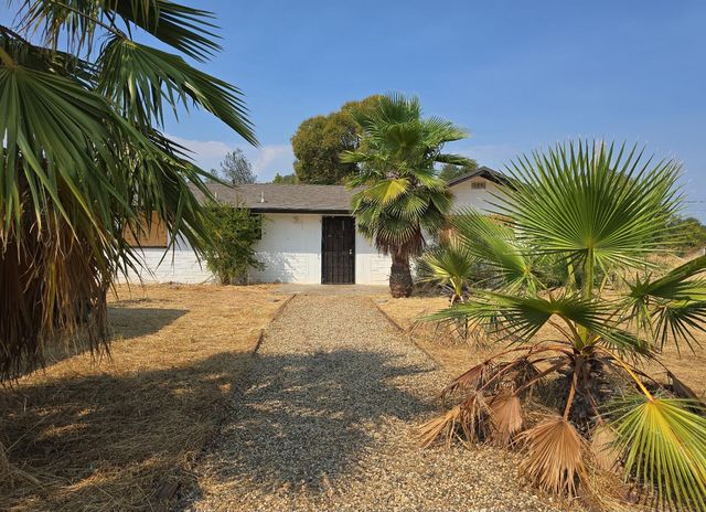 17908 Strawberry Lane, Anderson, CA 96007