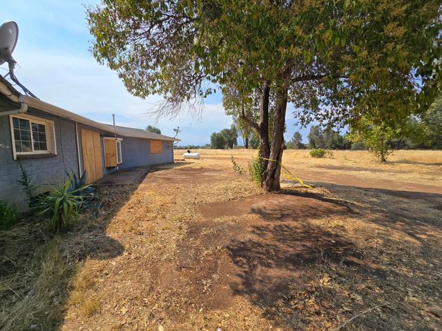 17908 Strawberry Lane, Anderson, CA 96007