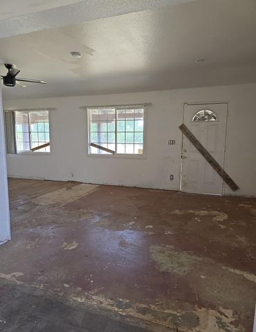 17908 Strawberry Lane, Anderson, CA 96007