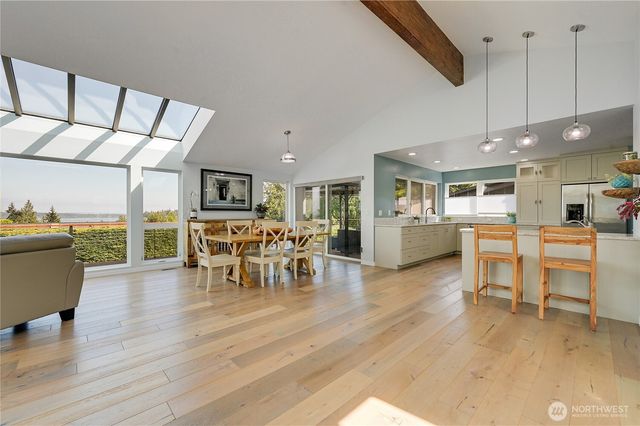 30 Adventurer Lane, Port Ludlow, WA 98365