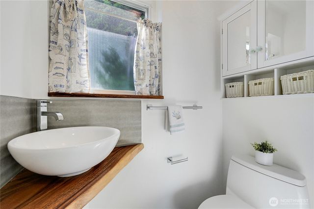 30 Adventurer Lane, Port Ludlow, WA 98365