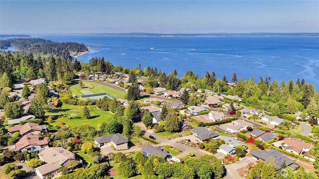 30 Adventurer Lane, Port Ludlow, WA 98365