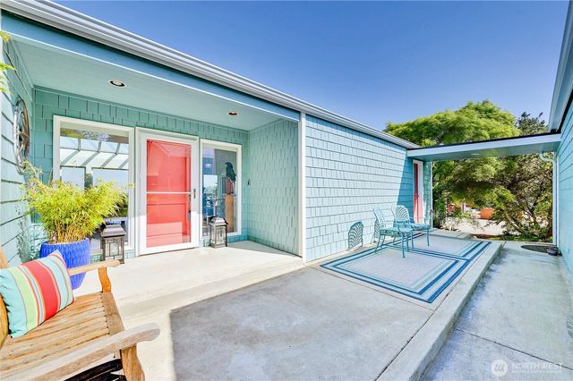 30 Adventurer Lane, Port Ludlow, WA 98365