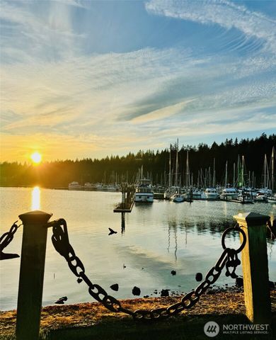 30 Adventurer Lane, Port Ludlow, WA 98365