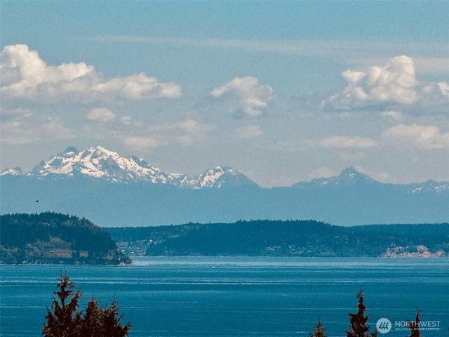 30 Adventurer Lane, Port Ludlow, WA 98365