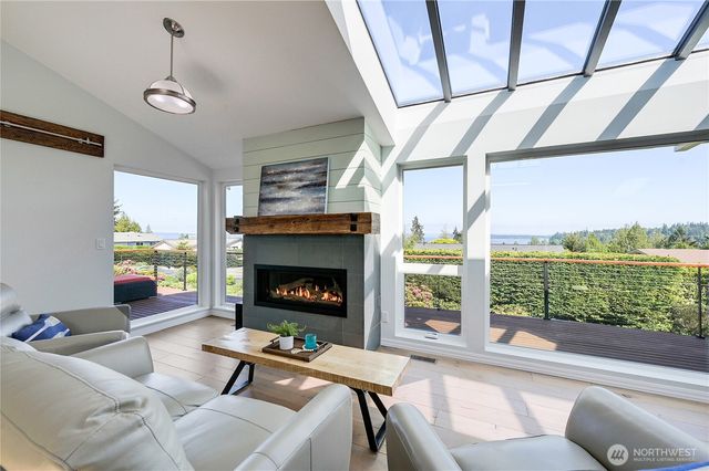 30 Adventurer Lane, Port Ludlow, WA 98365