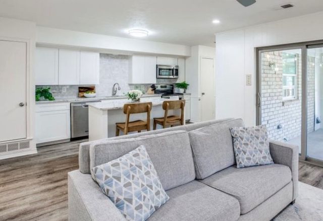 5463 Anita Street, Dallas, TX 75206