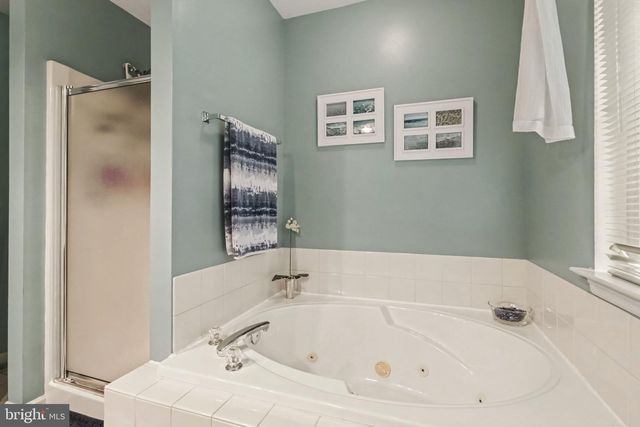 211 EDENDERRY WAY, Enola, PA 17025