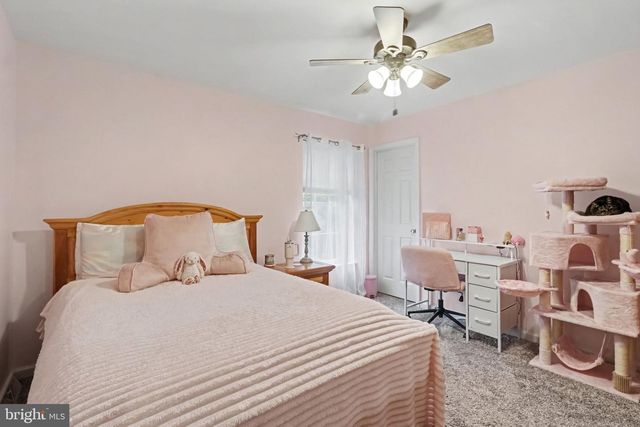 211 EDENDERRY WAY, Enola, PA 17025