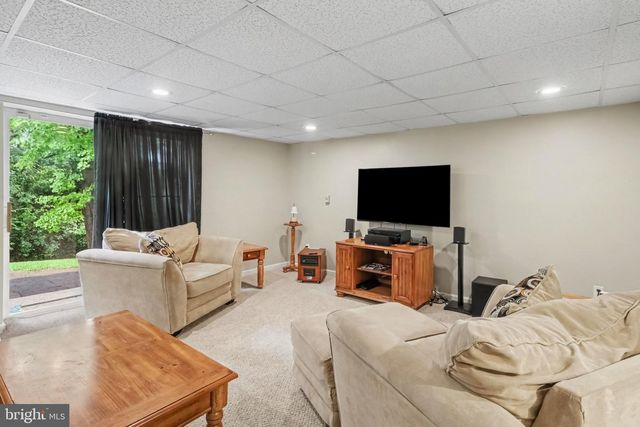 211 EDENDERRY WAY, Enola, PA 17025