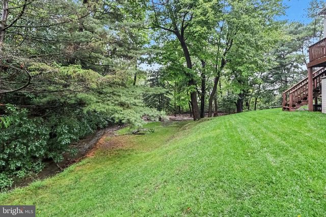 211 EDENDERRY WAY, Enola, PA 17025