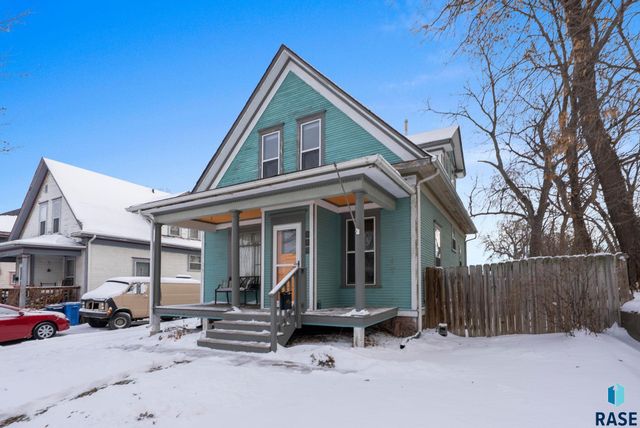 610 S 1st Ave Avenue, Sioux Falls, SD 57104