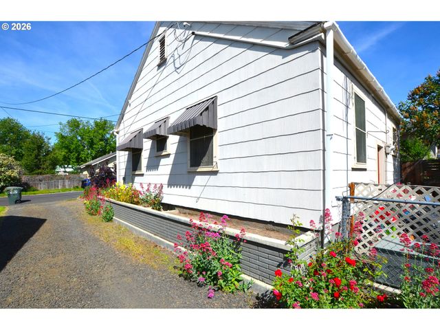 518 Nw 9TH St, Pendleton, OR 97801
