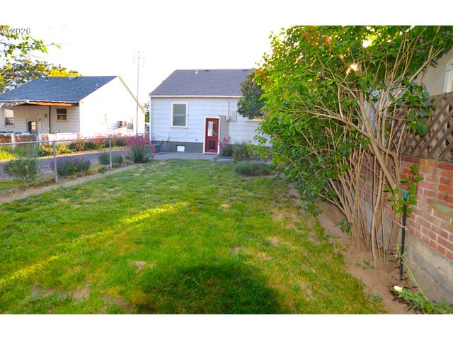 518 Nw 9TH St, Pendleton, OR 97801