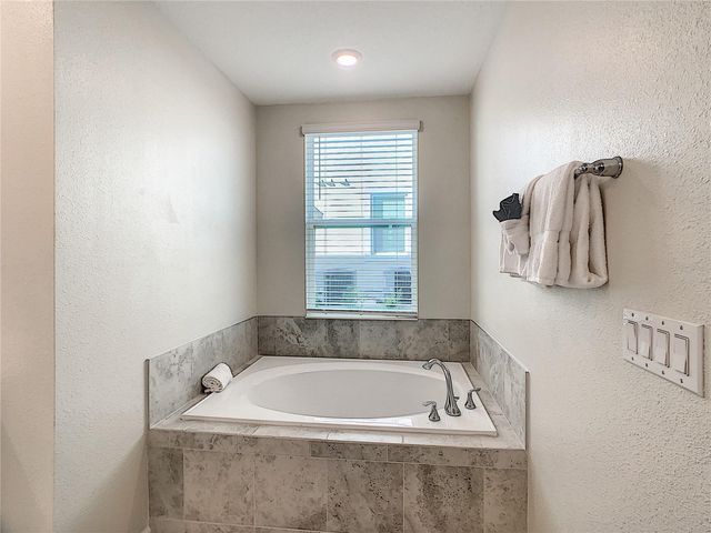 763 OCEAN COURSE AVENUE 763, Davenport, FL 33896