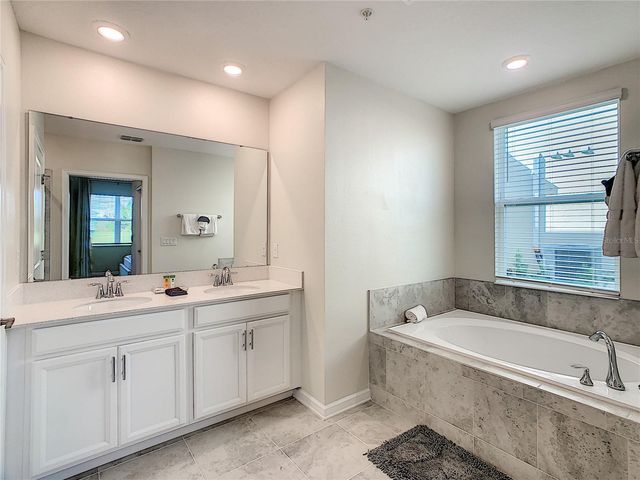 763 OCEAN COURSE AVENUE 763, Davenport, FL 33896