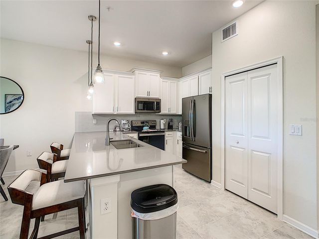 763 OCEAN COURSE AVENUE 763, Davenport, FL 33896