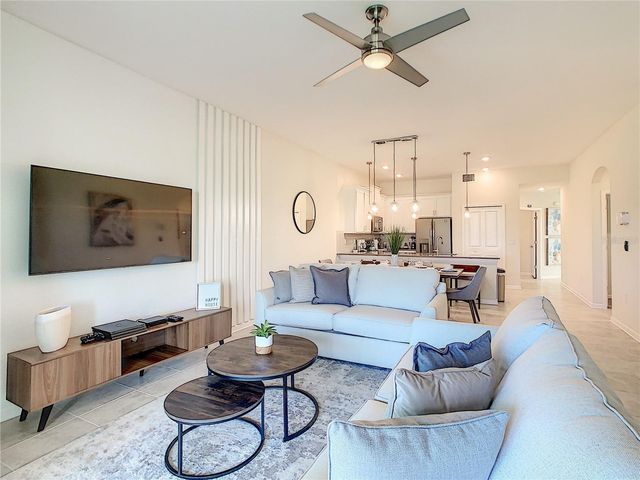 763 OCEAN COURSE AVENUE 763, Davenport, FL 33896