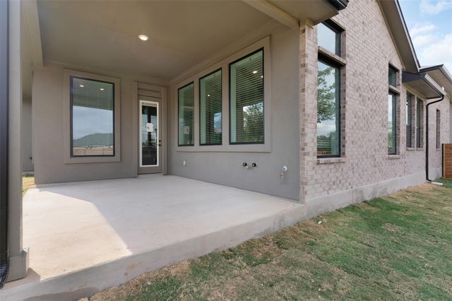 2105 Tobiano TRCE, Georgetown, TX 78633