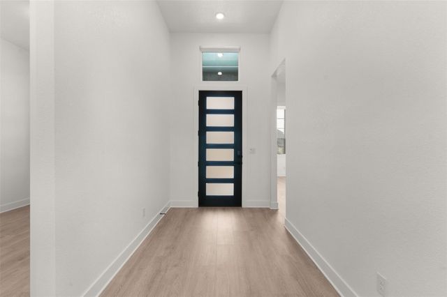 2105 Tobiano TRCE, Georgetown, TX 78633