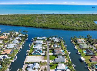 8531 SE Driftwood Street, Hobe Sound, FL 33455