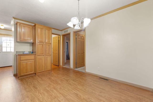 1211 N Mill Street, London, KY 40741