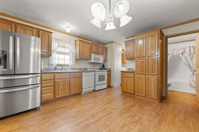 1211 N Mill Street, London, KY 40741