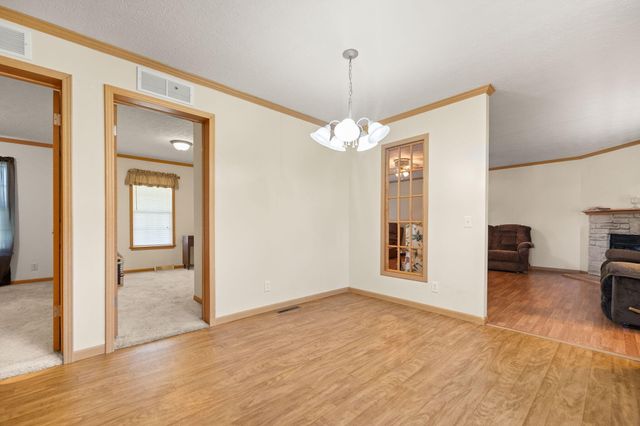 1211 N Mill Street, London, KY 40741