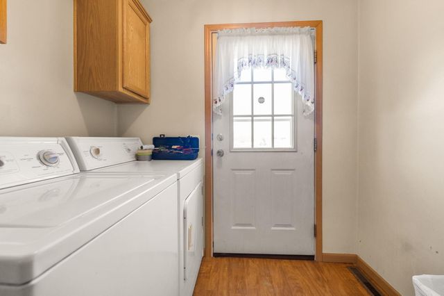 1211 N Mill Street, London, KY 40741