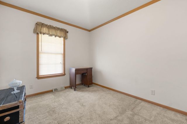 1211 N Mill Street, London, KY 40741