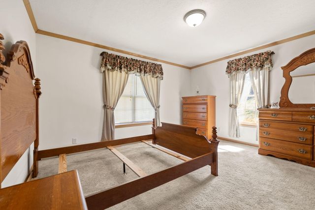 1211 N Mill Street, London, KY 40741