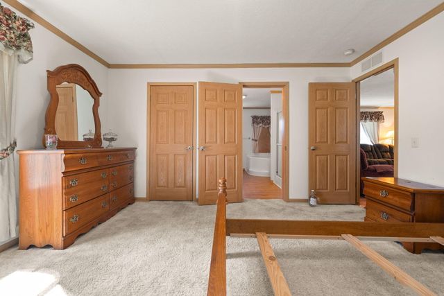 1211 N Mill Street, London, KY 40741