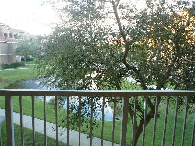 5050 Fairways Circle E202, Vero Beach, FL 32967