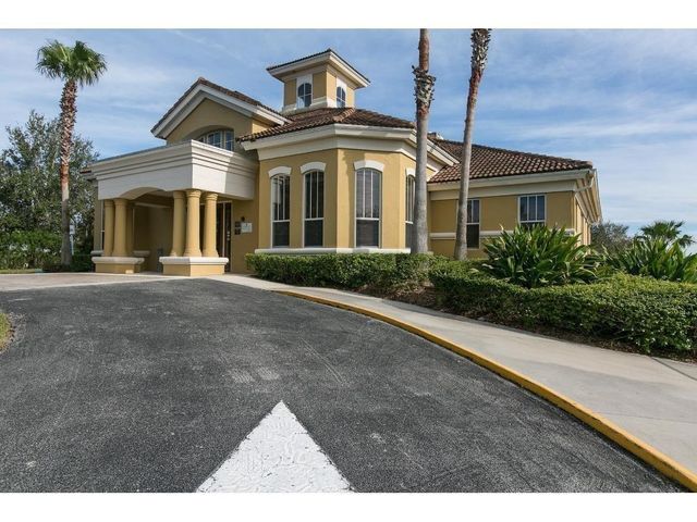 5050 Fairways Circle E202, Vero Beach, FL 32967