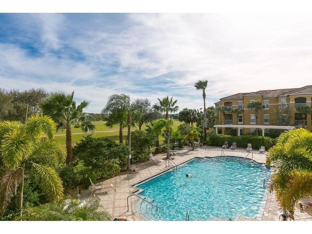 5050 Fairways Circle E202, Vero Beach, FL 32967