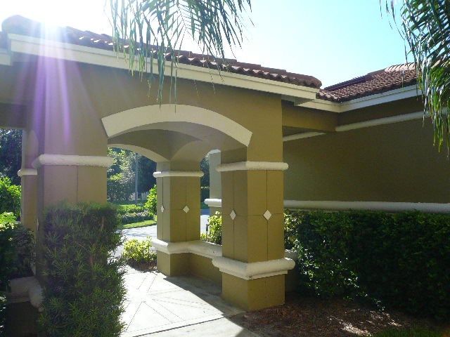 5050 Fairways Circle E202, Vero Beach, FL 32967